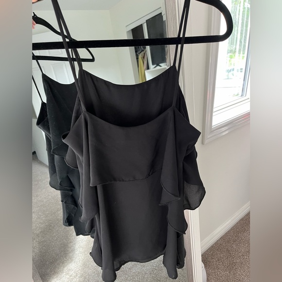 MAD ABOUT STYLE flowy black tank - Picture 2 of 3